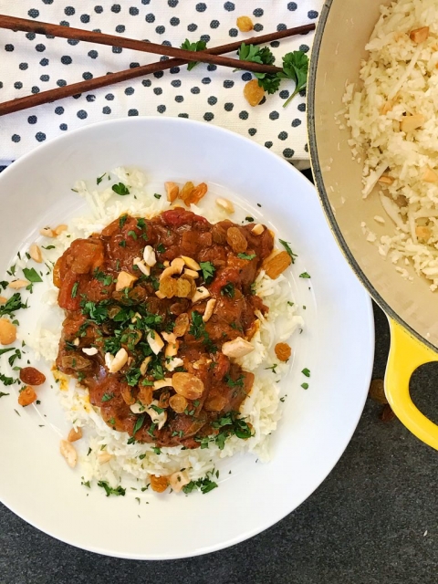 Craving take out?! Make this quick and healthy weeknight chicken curry!!