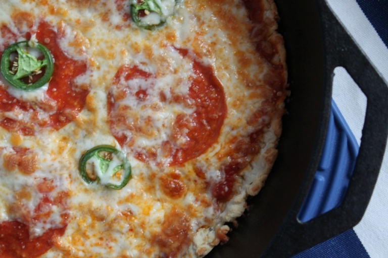 The BEST homemade paleo pizza crust! Healthy and delicious! 