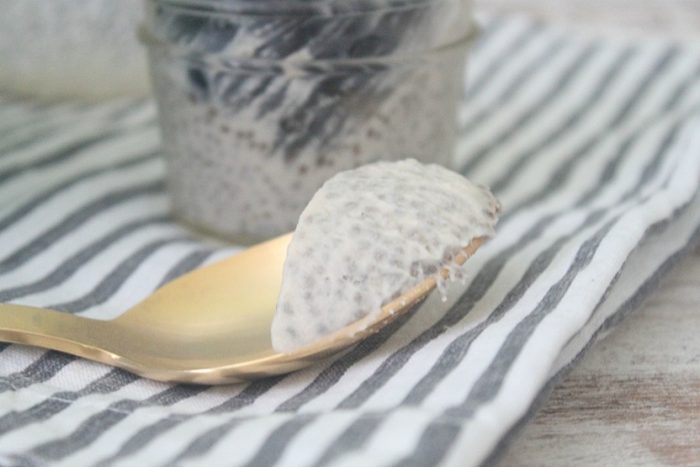 homemade-chia-seed-pudding-spoonful