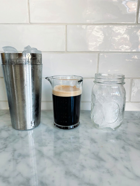 This homemade Starbucks Doubleshot recipe will blow your mind! Method for nespresso and for Moka Express!